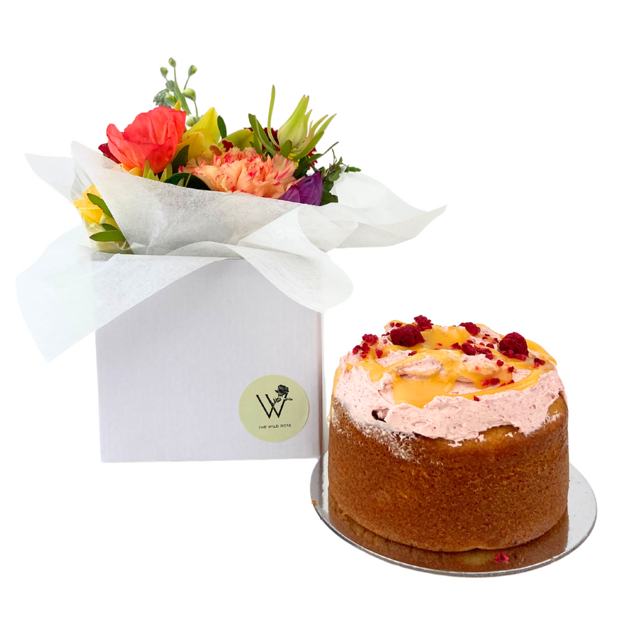 Posy with a cake is the perfect gift | Personalised gifts | Celebration Box NZ