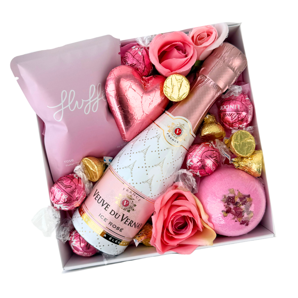 Rosé and Fluffe Alcohol Gift Box. Shop now, delivery NZ Wide and Auckland Same Day 7 Days a Week.